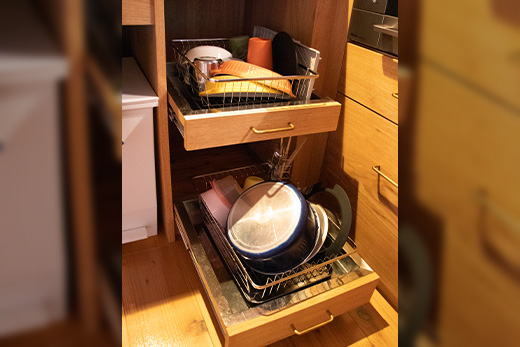 b.水切り引出し